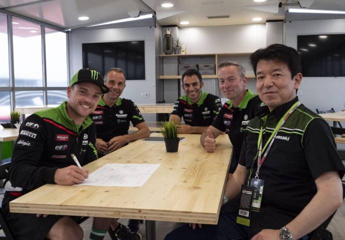 Alex Lowes Renueva Con El Kawasaki Racing Team En Worldsbk Motosan