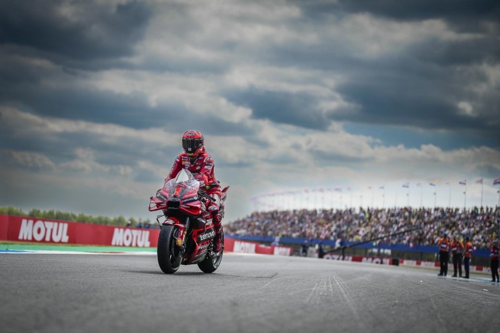 Resultado Carrera Motogp Hoy En Assen Ha Ganado Bagnaia Con Aleix Espargar En El Podio Motosan