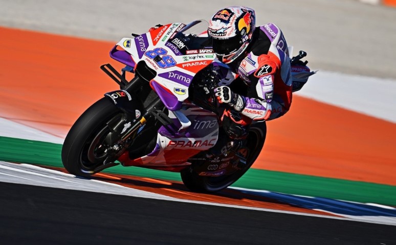 Resultado Sprint Race MotoGP Hoy En Valencia: Martín Presiona Hasta El ...